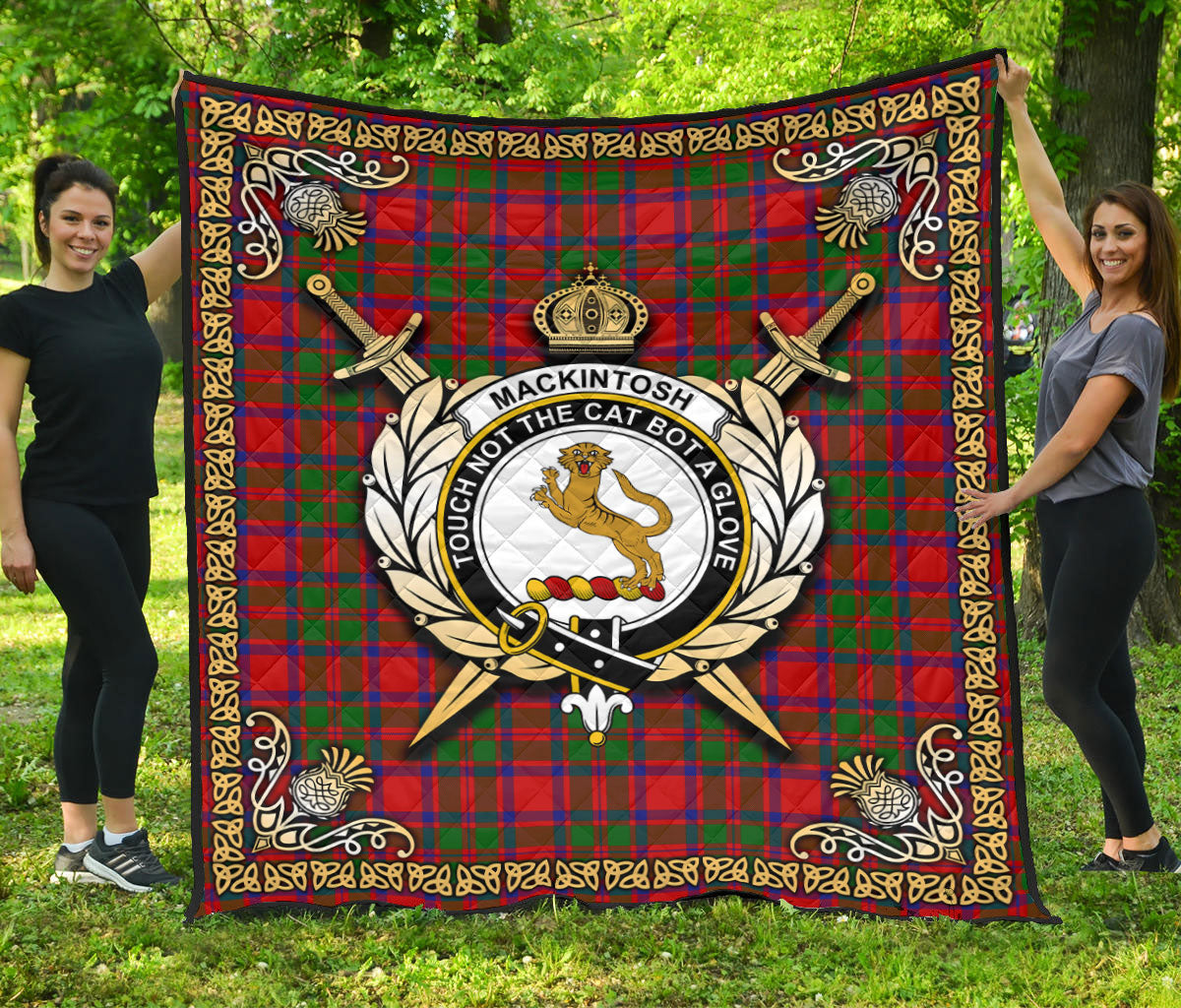 MacKintosh Modern Tartan Crest Premium Quilt - Celtic Thistle Style