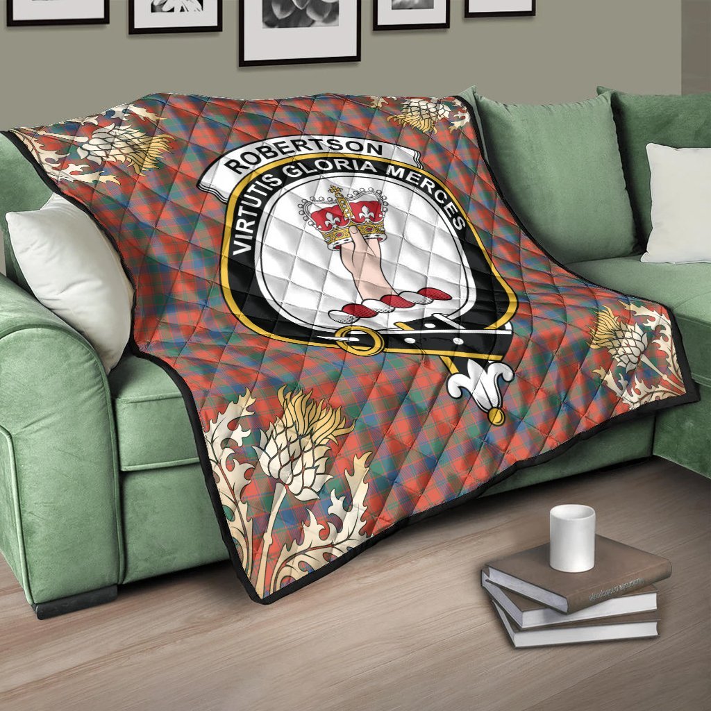 Robertson Ancient Tartan Crest Premium Quilt - Gold Thistle Style