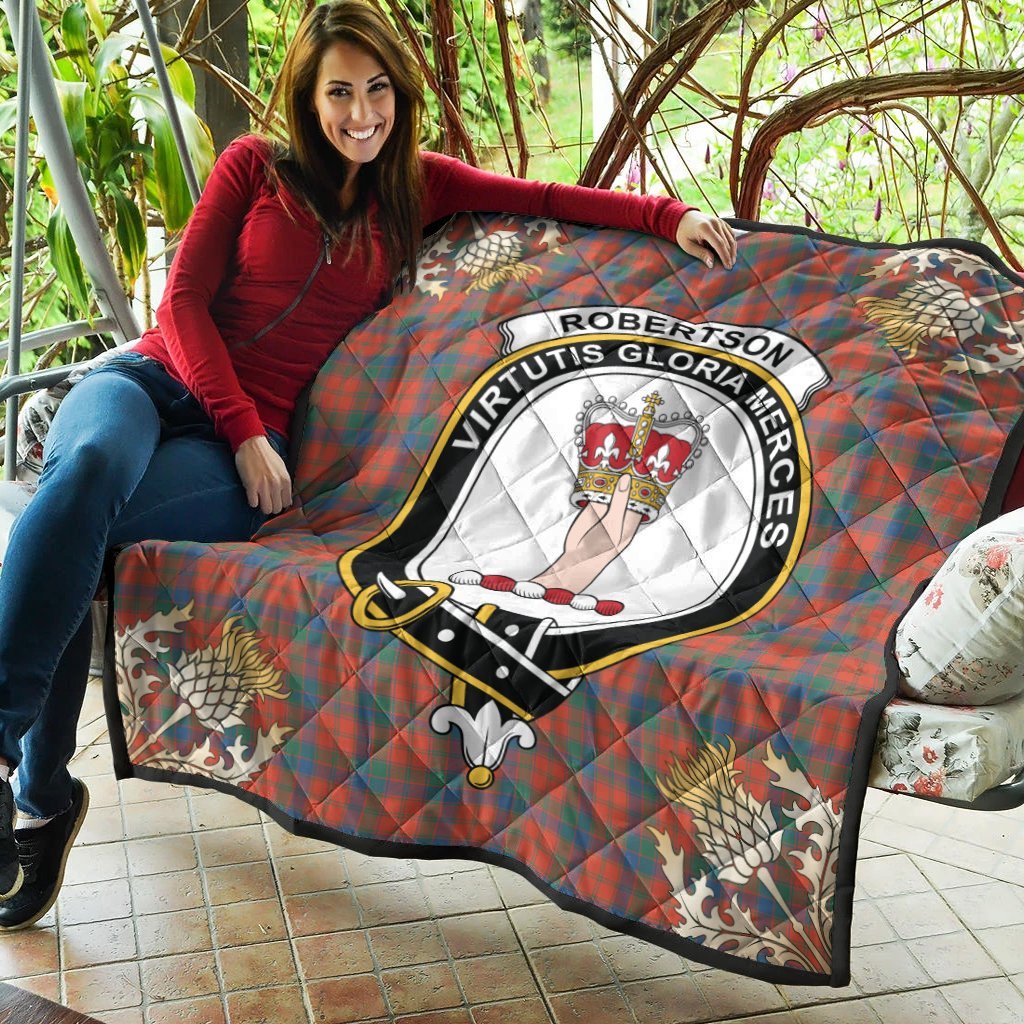 Robertson Ancient Tartan Crest Premium Quilt - Gold Thistle Style