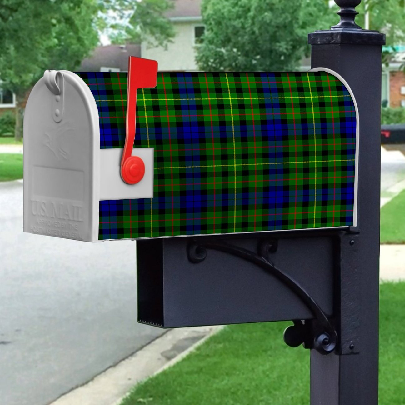 Rollo Modern Tartan Crest Mailbox