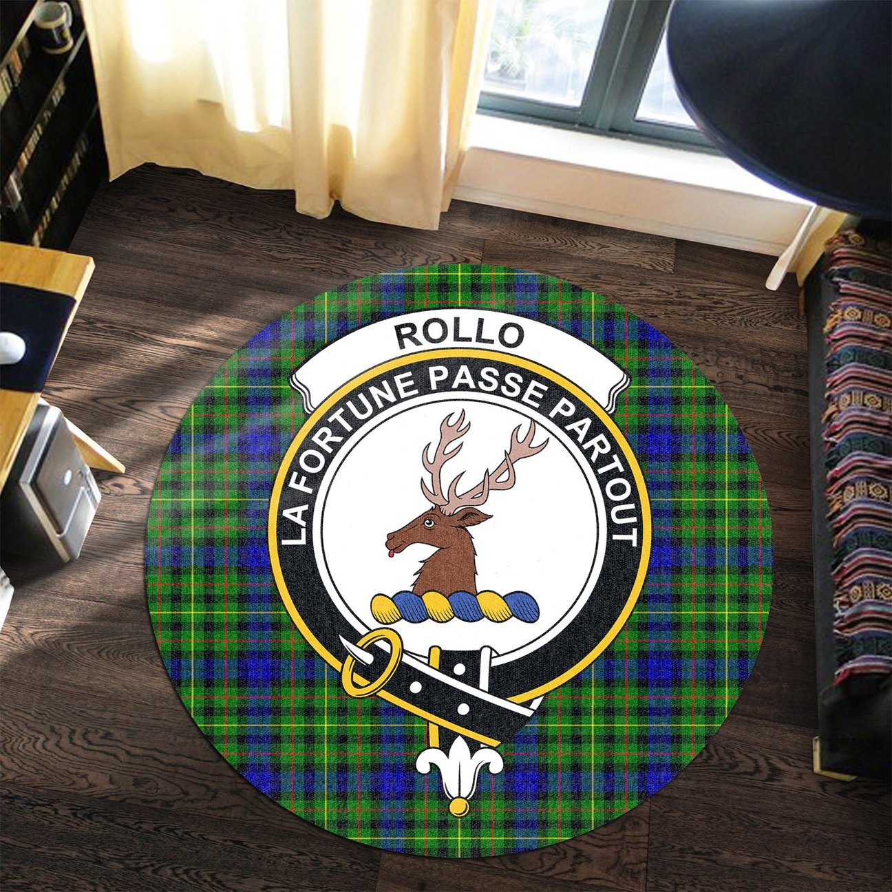 Rollo Modern Tartan Crest Round Rug