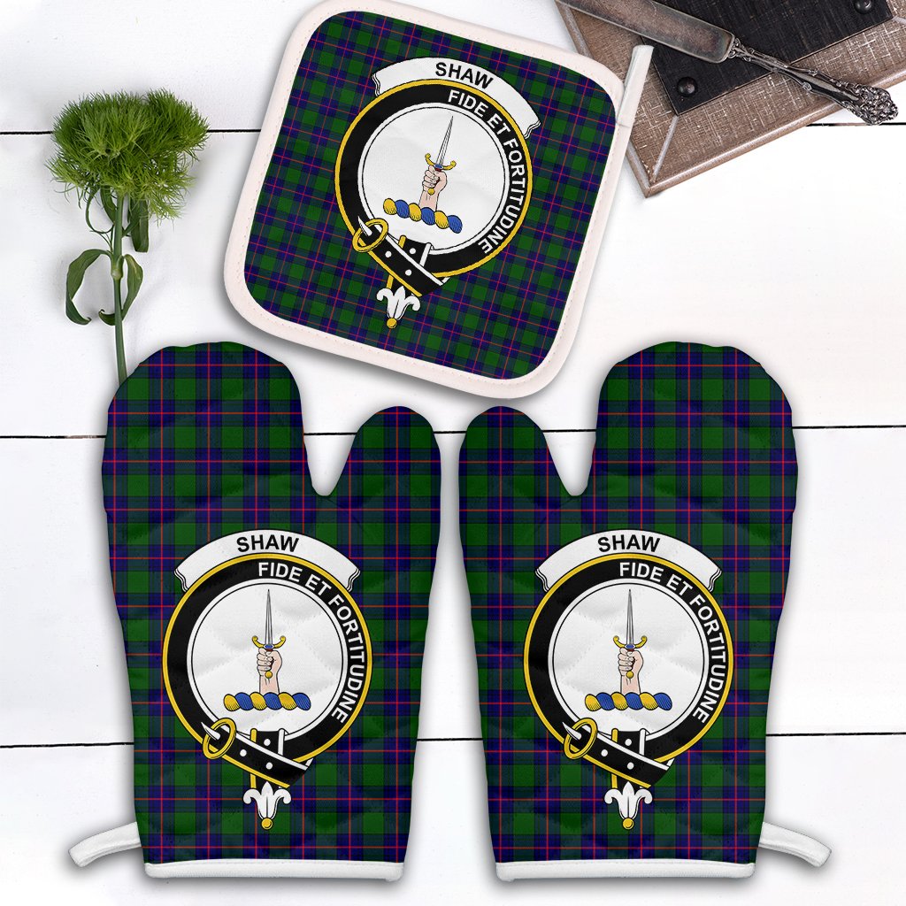 Shaw Modern Tartan Crest Oven Mitt And Pot Holder (2 Oven Mitts + 1 Pot Holder)