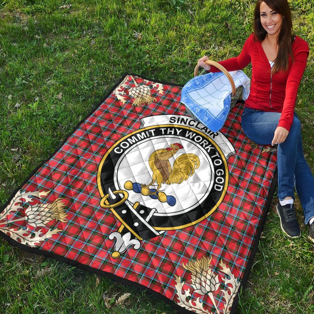 Sinclair Modern Tartan Crest Premium Quilt - Gold Thistle Style