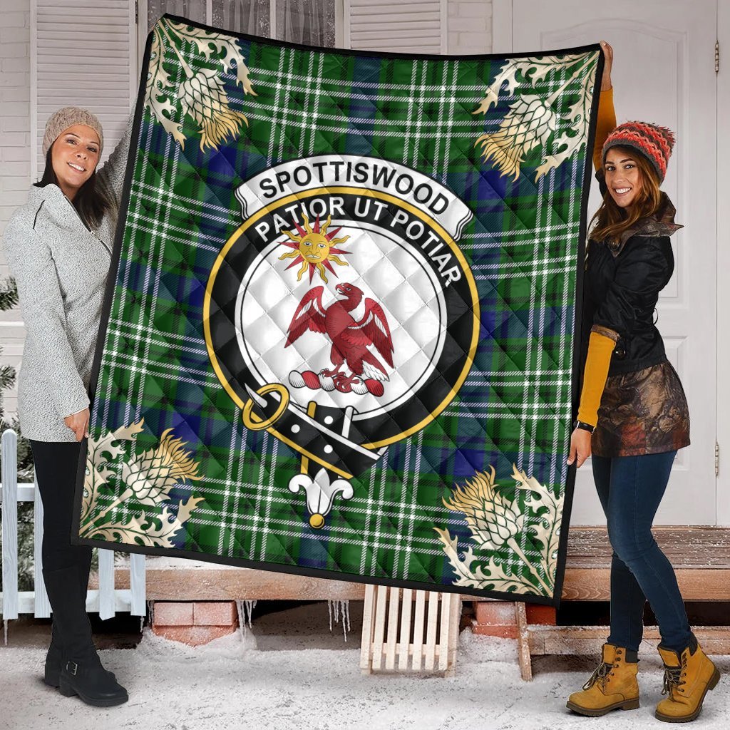 Spottiswood Tartan Crest Premium Quilt - Gold Thistle Style