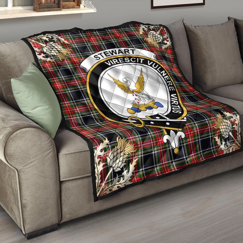 Stewart Black Tartan Crest Premium Quilt - Gold Thistle Style