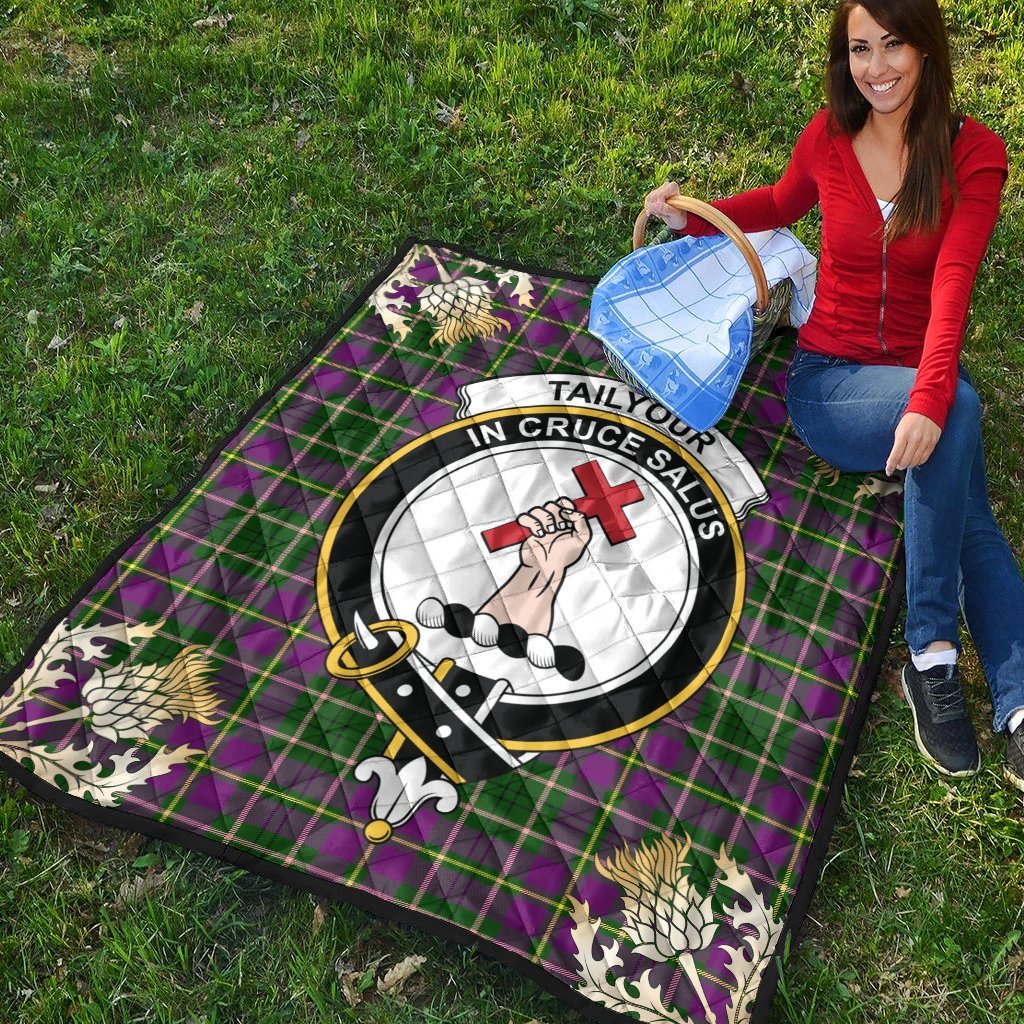 Taylor Tartan Crest Premium Quilt - Gold Thistle Style