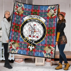 Trotter Tartan Crest Premium Quilt - Gold Thistle Style