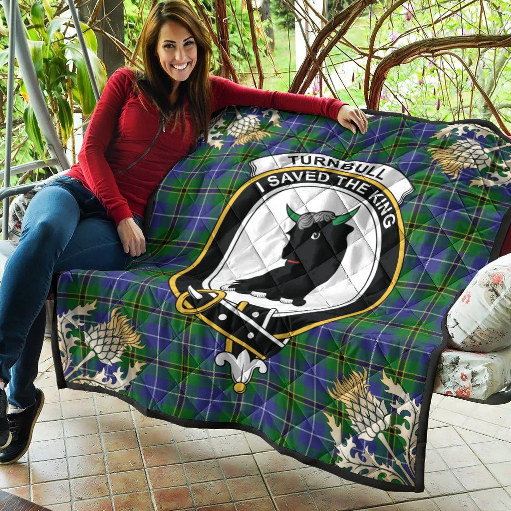 Turnbull Hunting Tartan Crest Premium Quilt - Gold Thistle Style