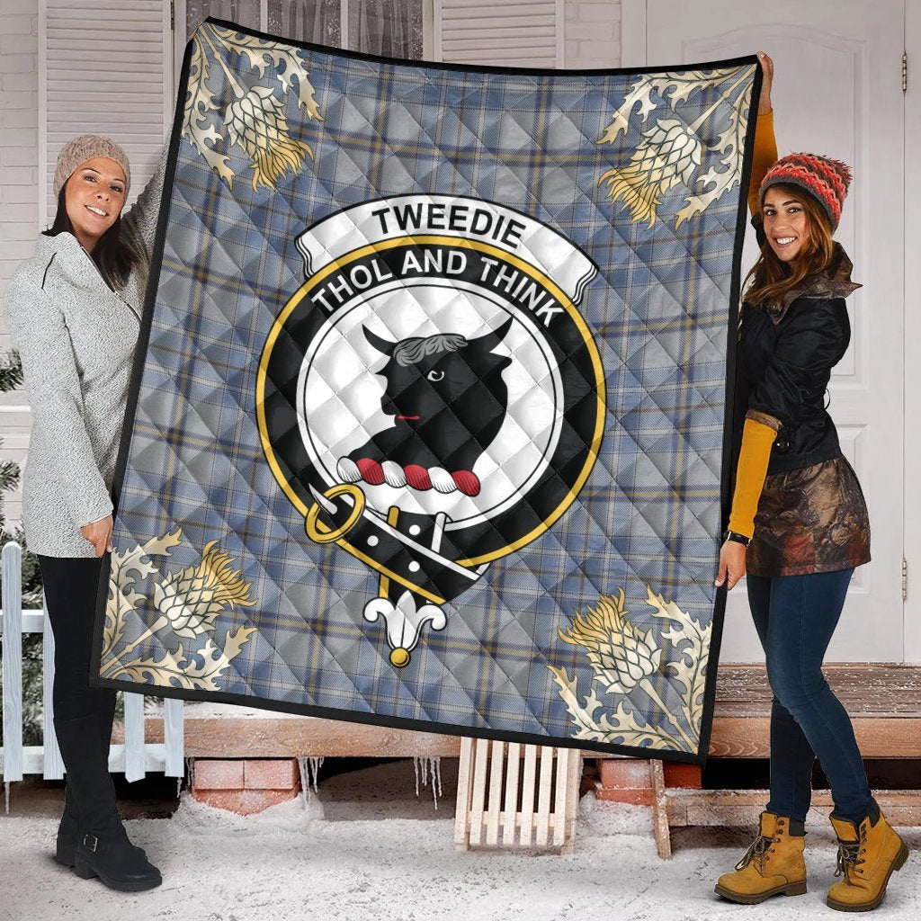 Tweedie Tartan Crest Premium Quilt - Gold Thistle Style