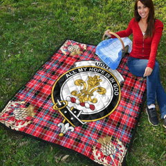 Udny Tartan Crest Premium Quilt - Gold Thistle Style