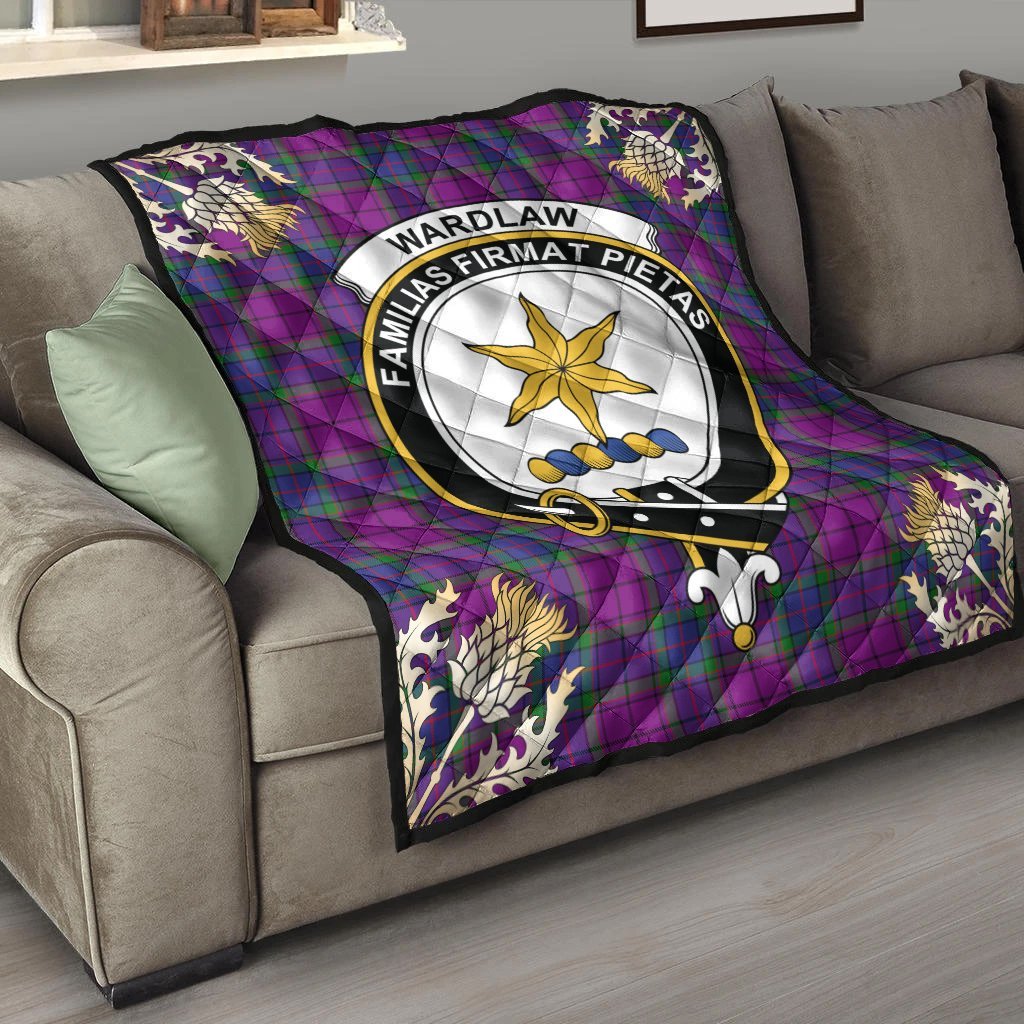 Wardlaw Modern Tartan Crest Premium Quilt - Gold Thistle Style