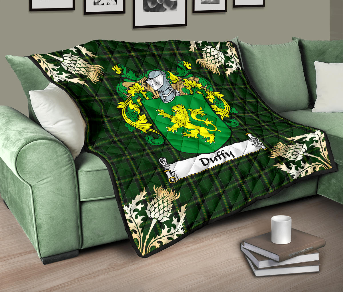 Duffy Tartan Crest Premium Quilt - Gold Thistle Style