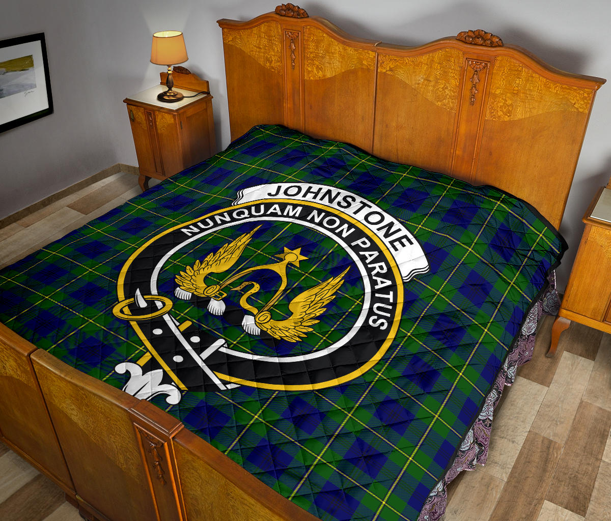 Johnstone Modern Tartan Crest Quilt - SP