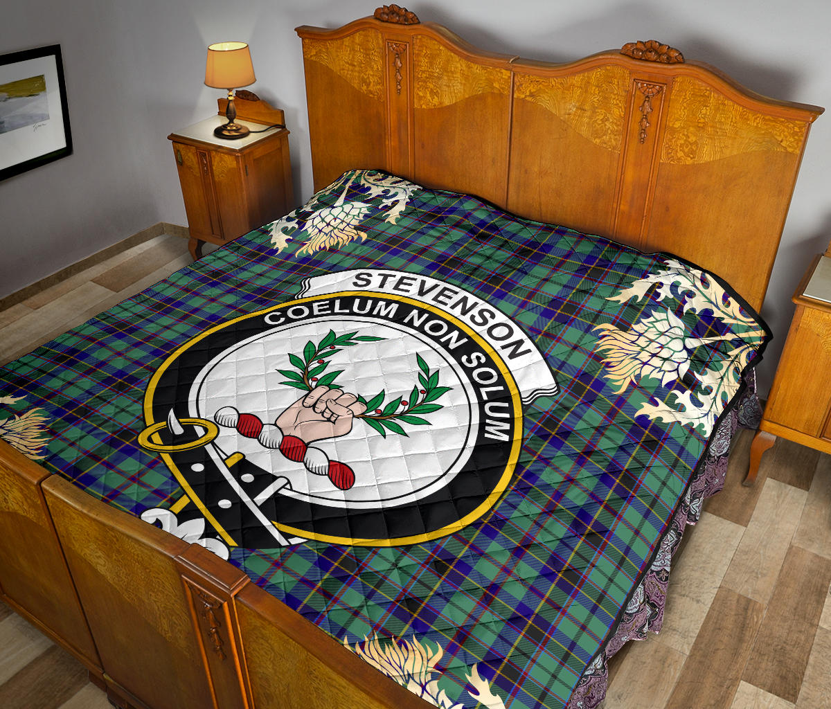 Stevenson Tartan Crest Premium Quilt - Gold Thistle Style SP