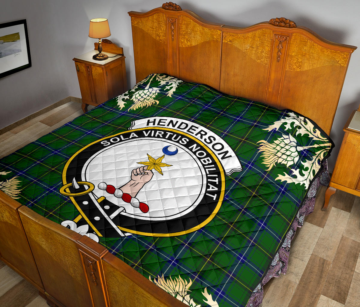 Henderson Modern Tartan Crest Premium Quilt - Gold Thistle Style SP