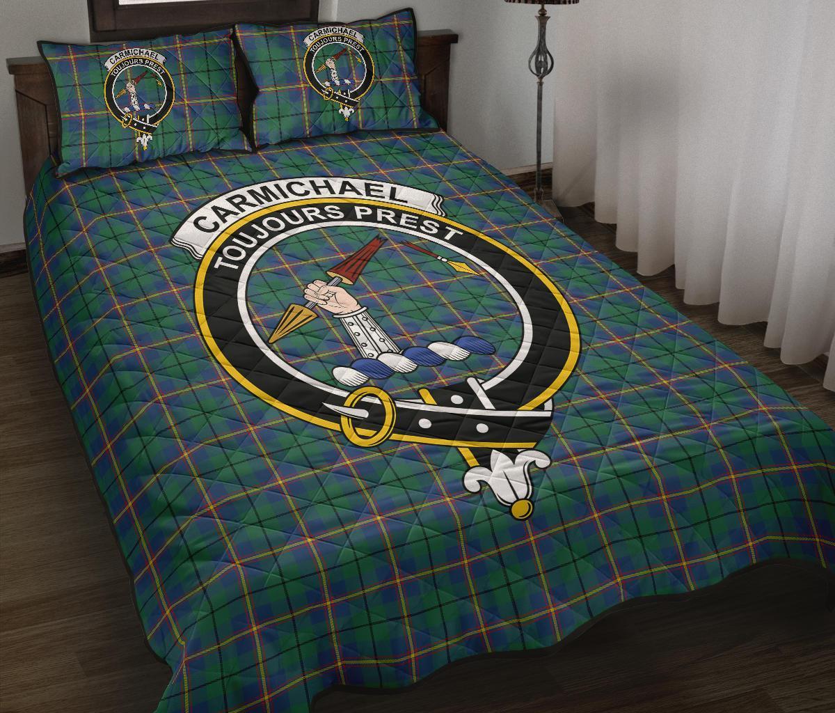 Carmichael Ancient Tartan Crest Quilt Bed Set