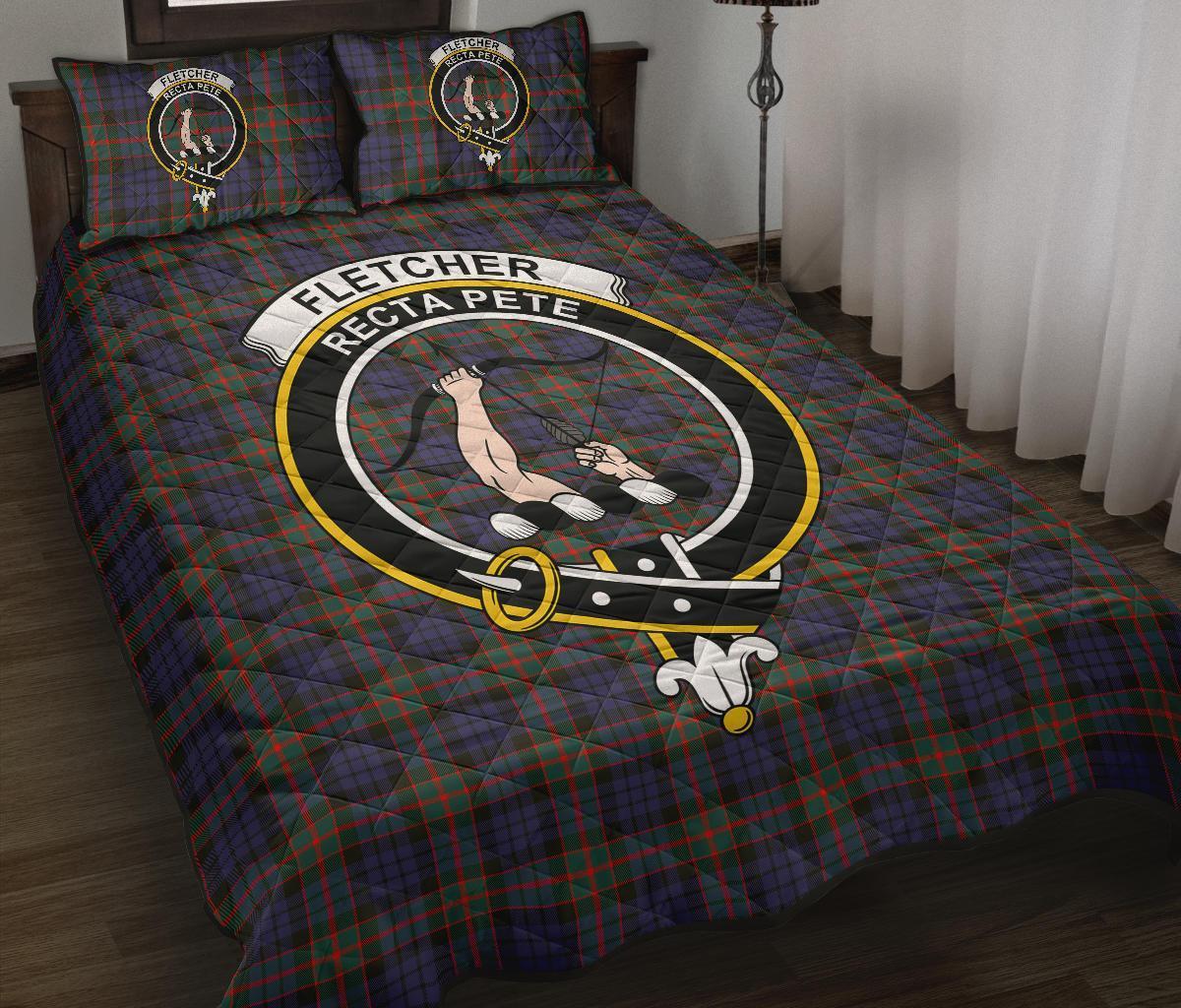 Fletcher of Dunans Tartan Crest Quilt Bed Set