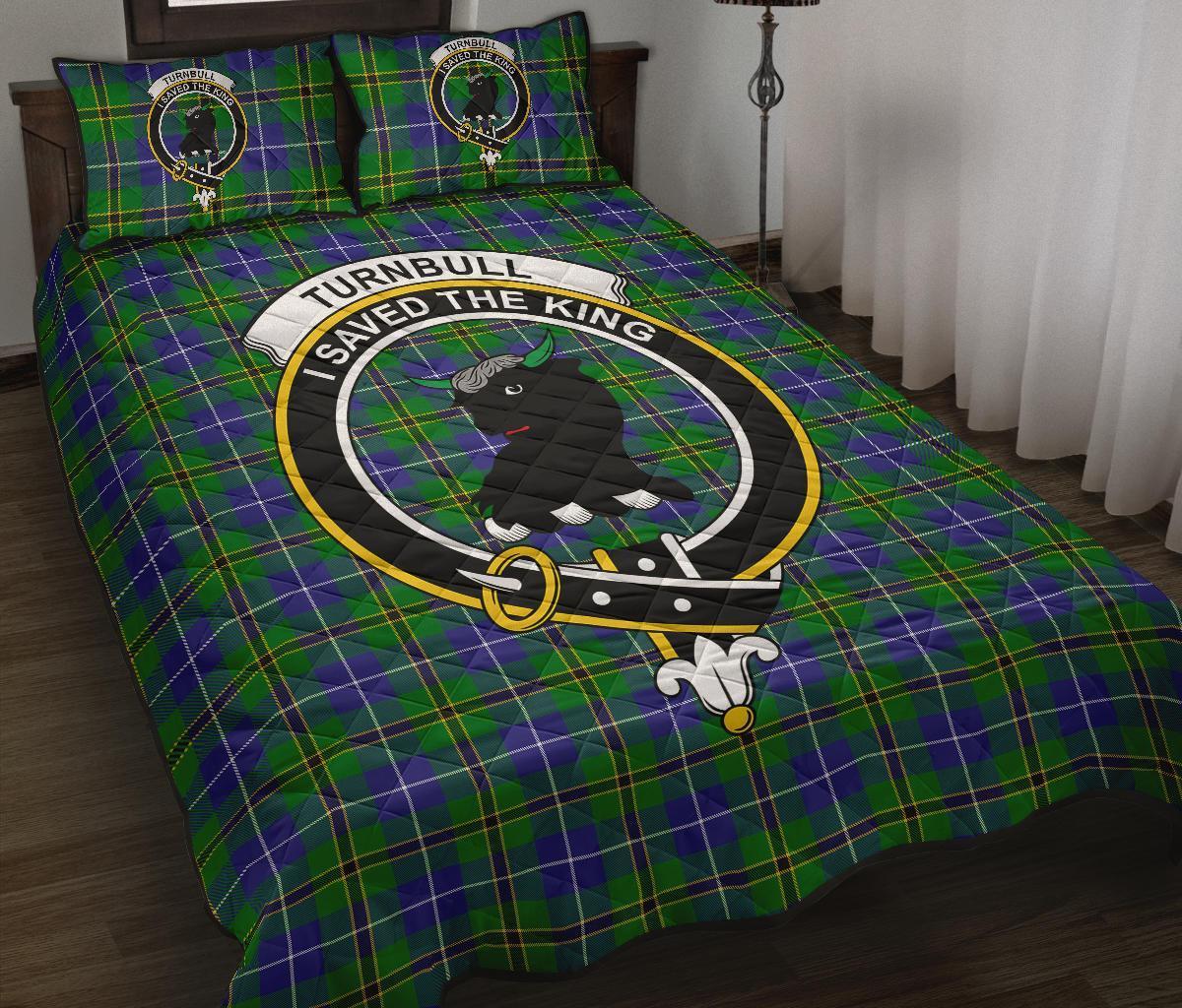 Turnbull Hunting Tartan Crest Quilt Bed Set