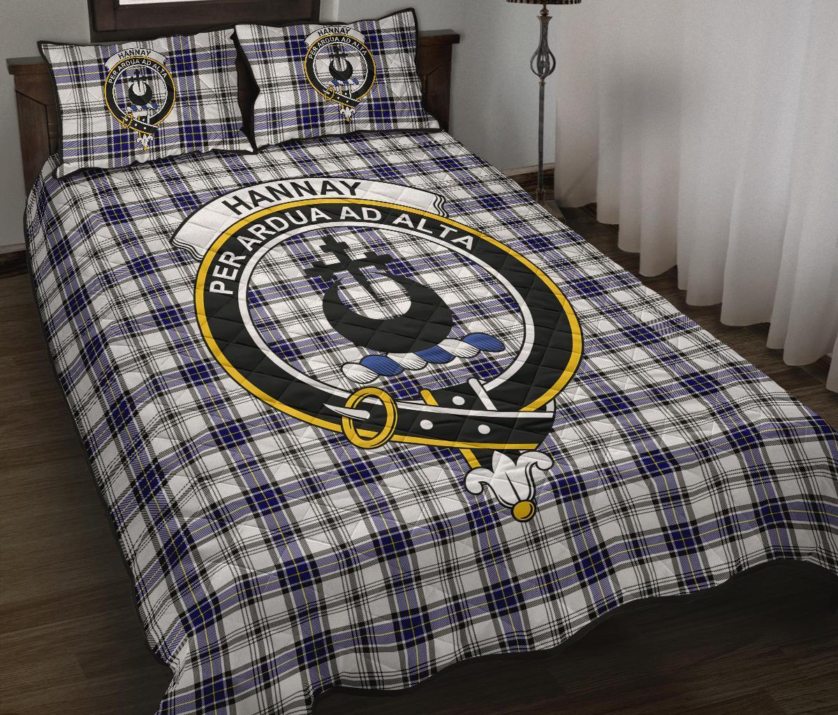 Hannay Modern Tartan Crest Quilt Bed Set