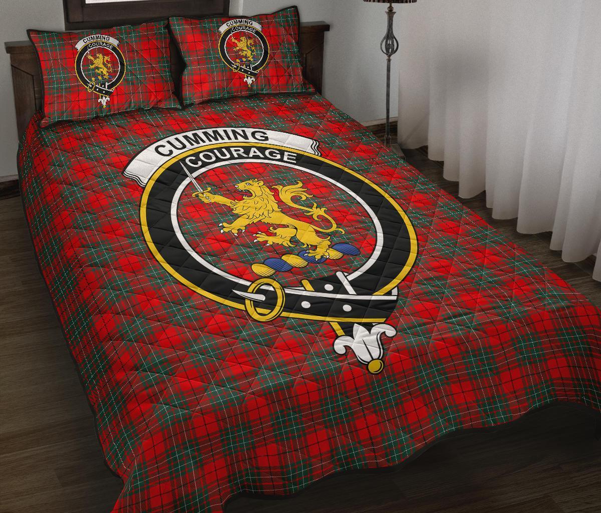 Cumming Modern Tartan Crest Circle Style Quilt Bed Set