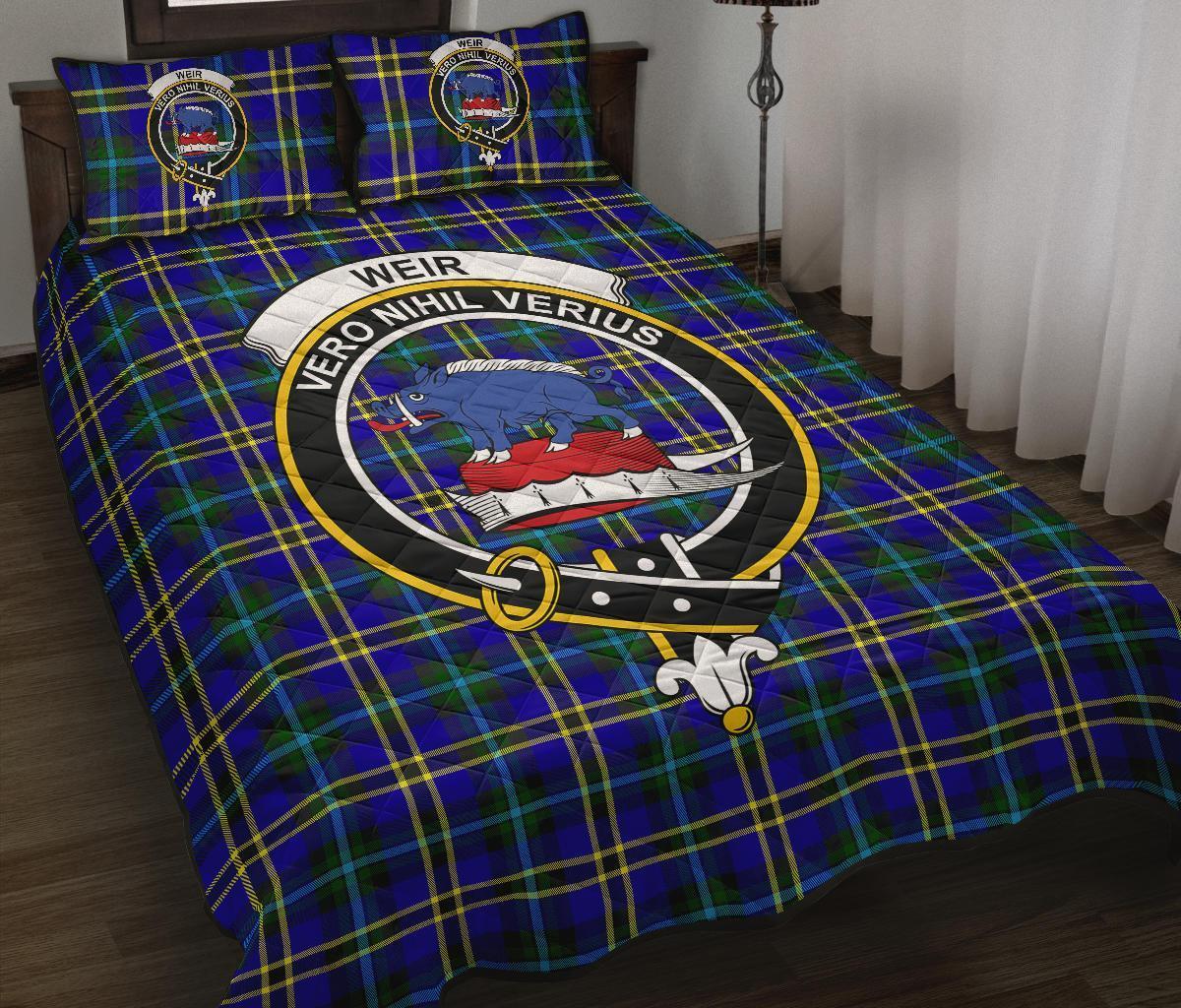 Weir Modern Tartan Crest Quilt Bed Set