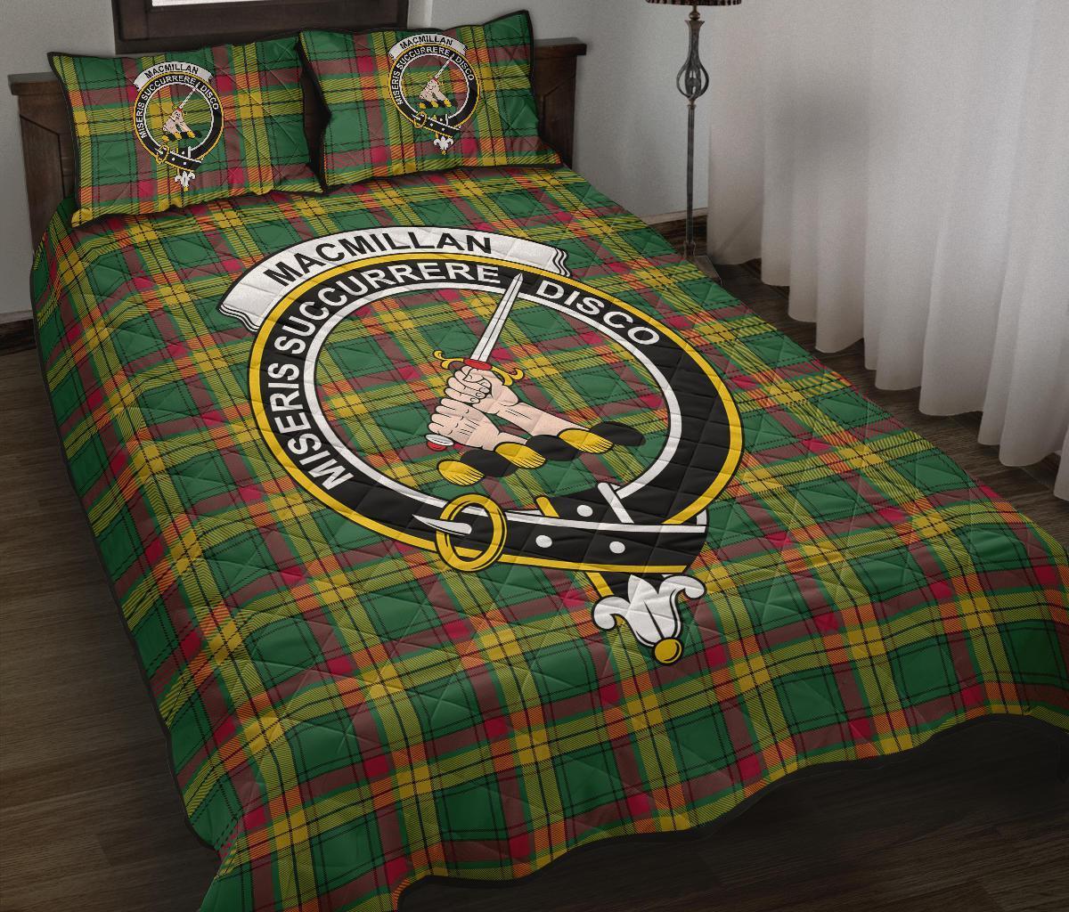 MacMillan Old Ancient Tartan Crest Quilt Bed Set