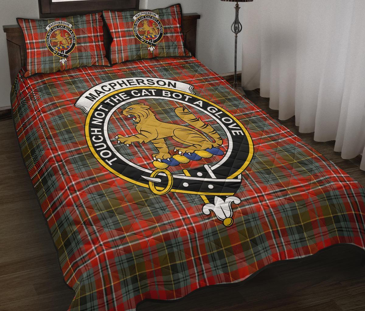 MacPherson Weathered Tartan Crest Quilt Bed Set