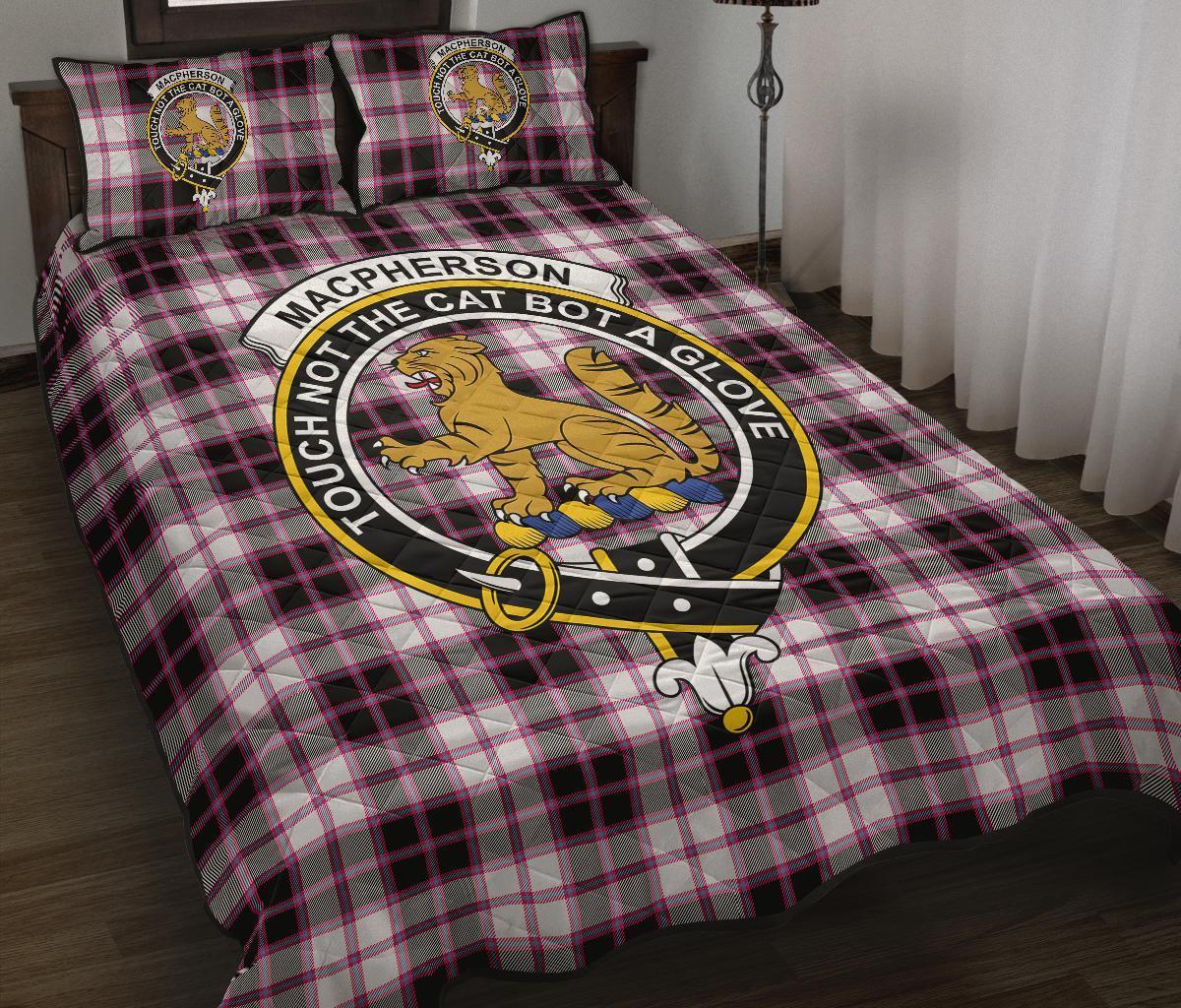 MacPherson Hunting Modern Tartan Crest Quilt Bed Set