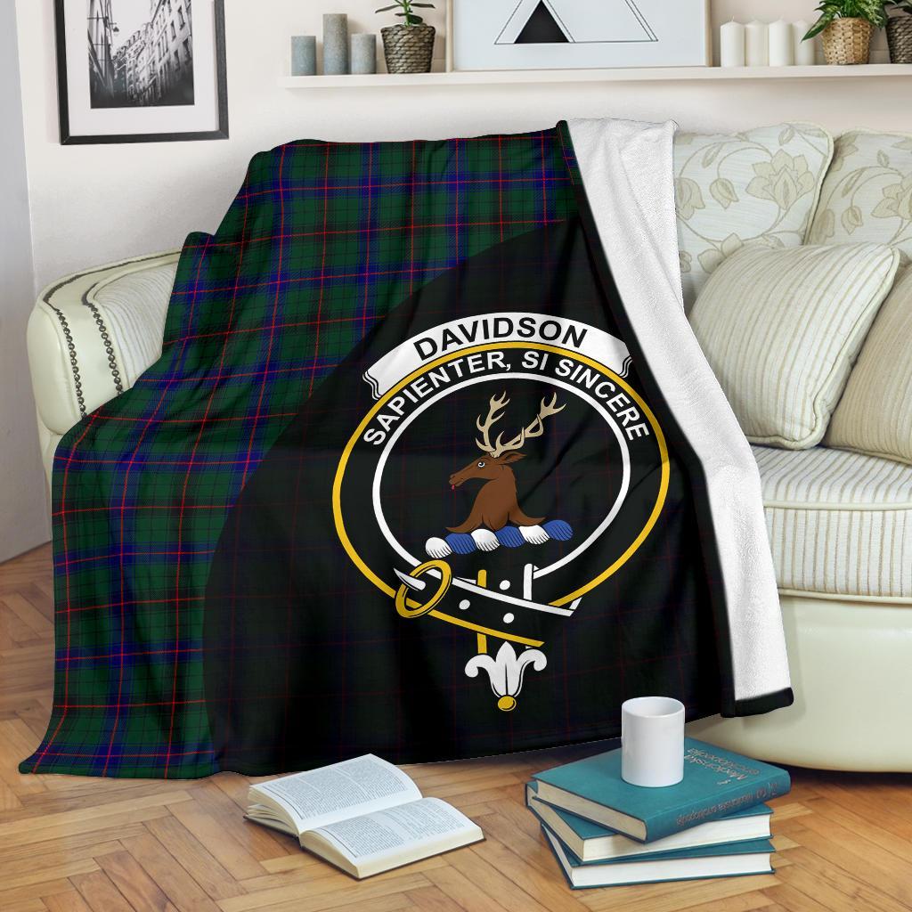 Davidson Modern Tartan Crest Blanket Wave Style