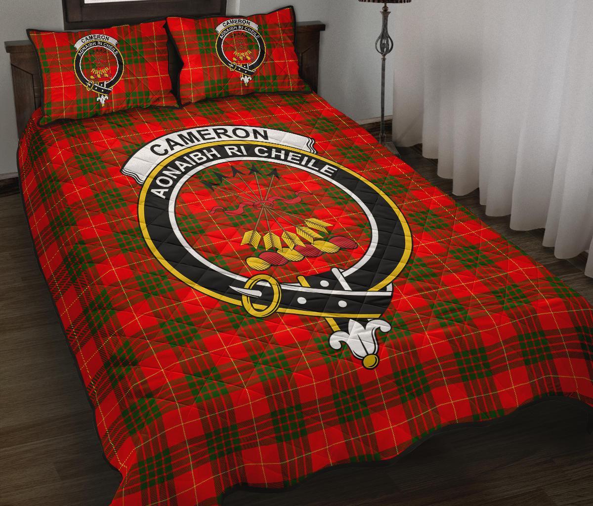 Cameron Modern Tartan Crest Quilt Bed Set