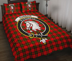 Dunbar Modern Tartan Crest Quilt Bed Set