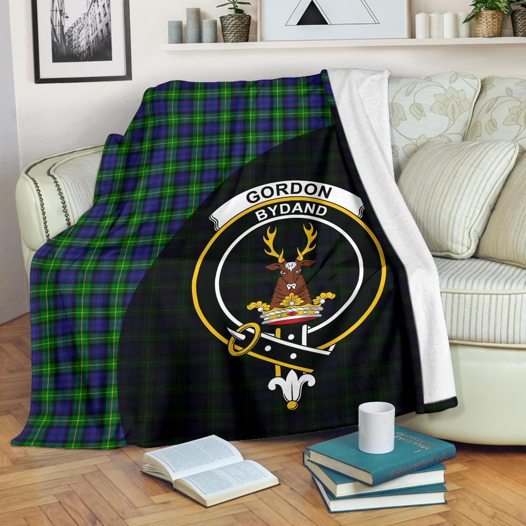 Gordon Modern Tartan Crest Blanket Wave Style