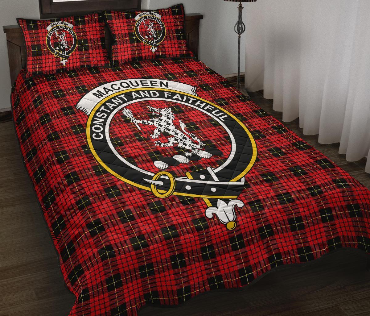 MacQueen Modern Tartan Crest Quilt Bed Set