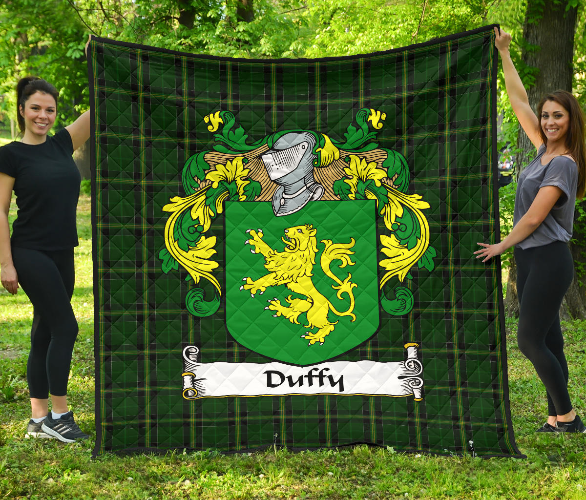 Duffy Tartan Crest Quilt