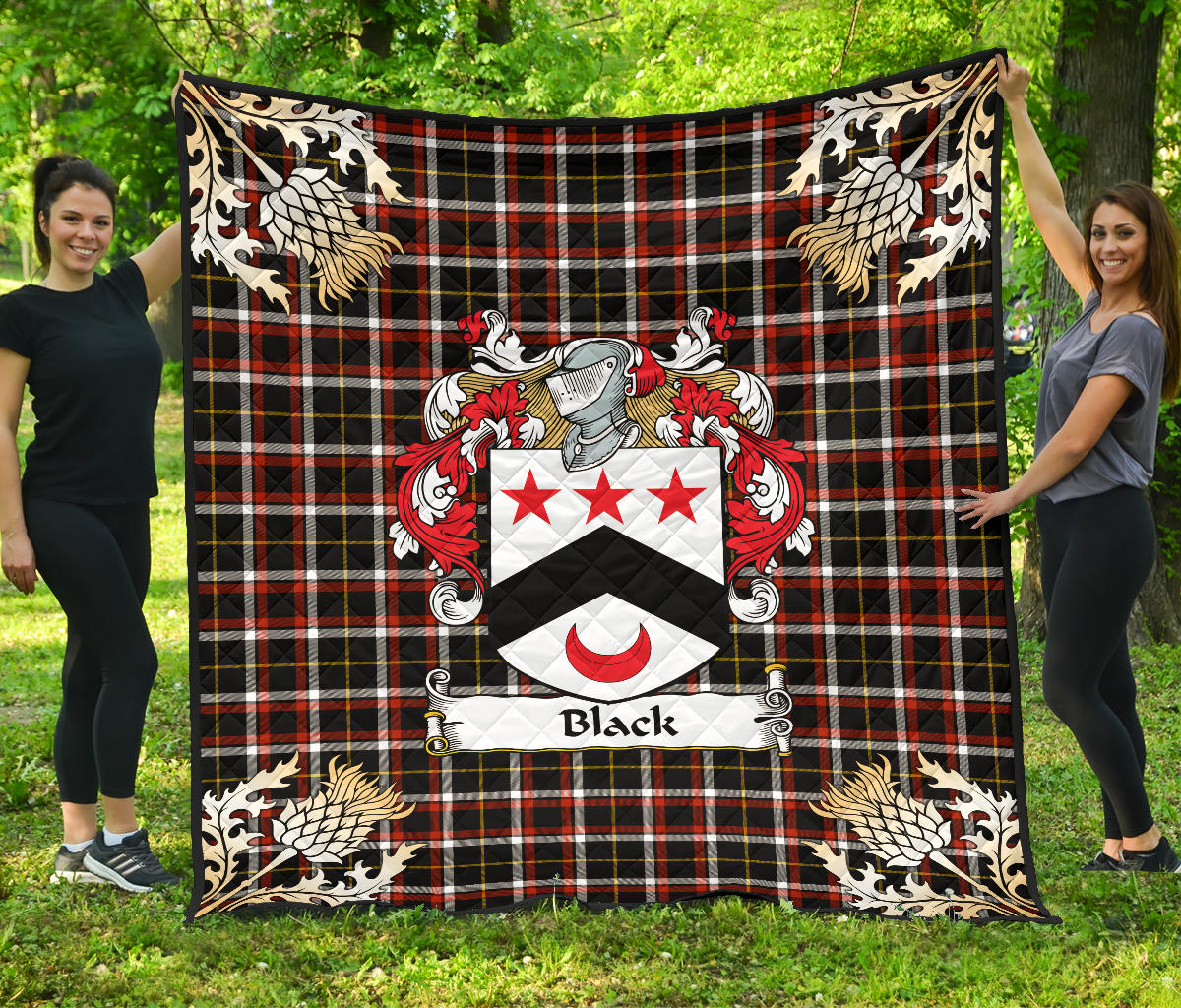 Black Tartan Crest Premium Quilt - Gold Thistle Style SP