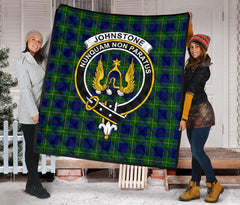 Johnstone Modern Tartan Crest Quilt - SP