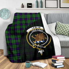 Leslie Hunting Tartan Crest Blanket Wave Style