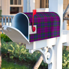 Wardlaw Modern Tartan Crest Mailbox