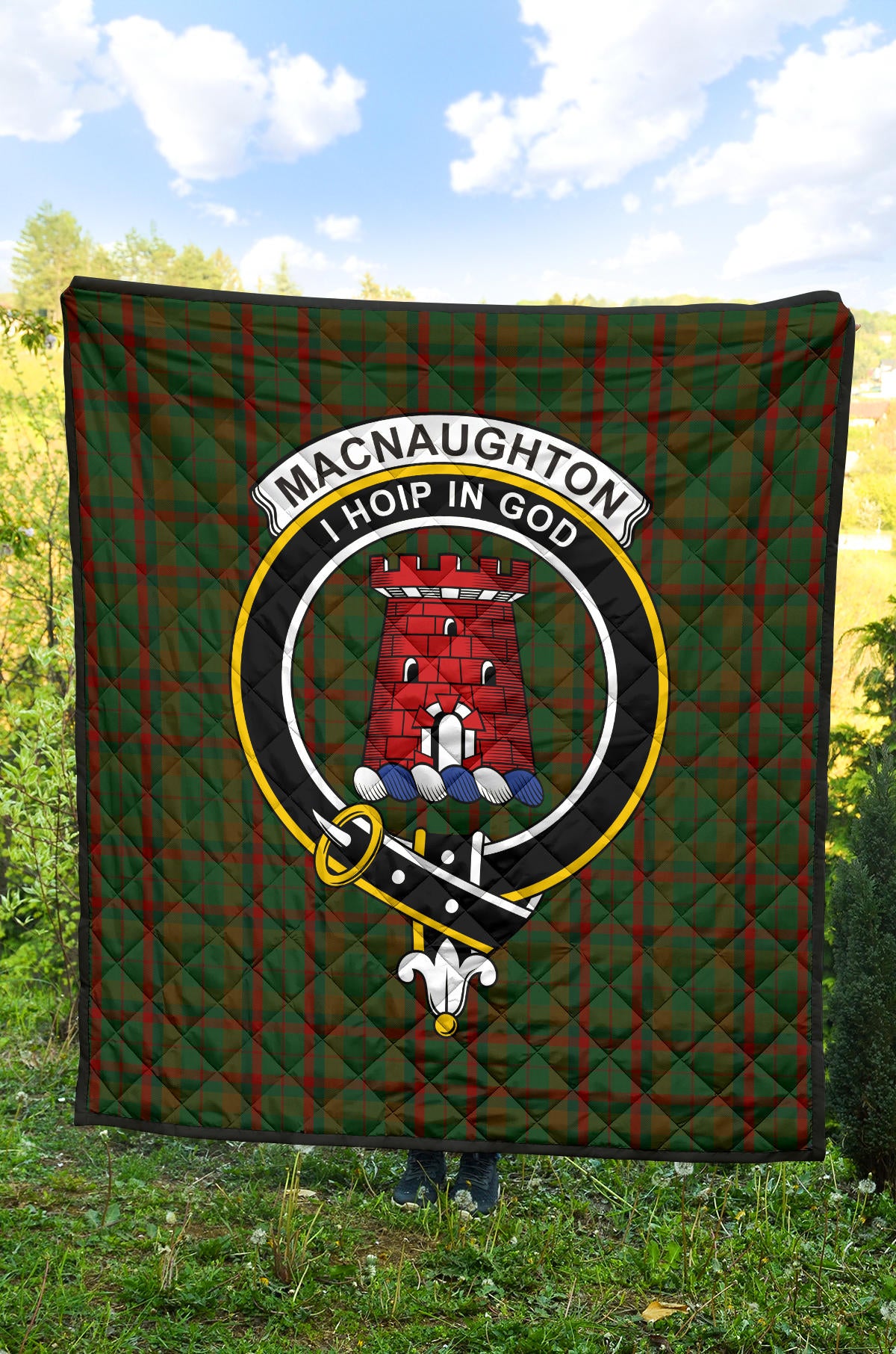 Macnaughton Hunting Tartan Crest Quilt - SP