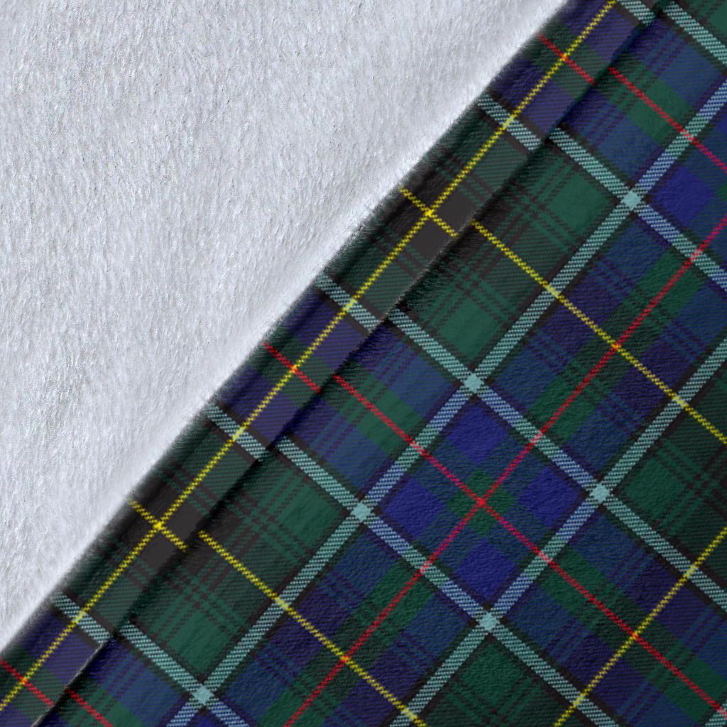 MacInnes Modern Tartan Crest Blanket Wave Style