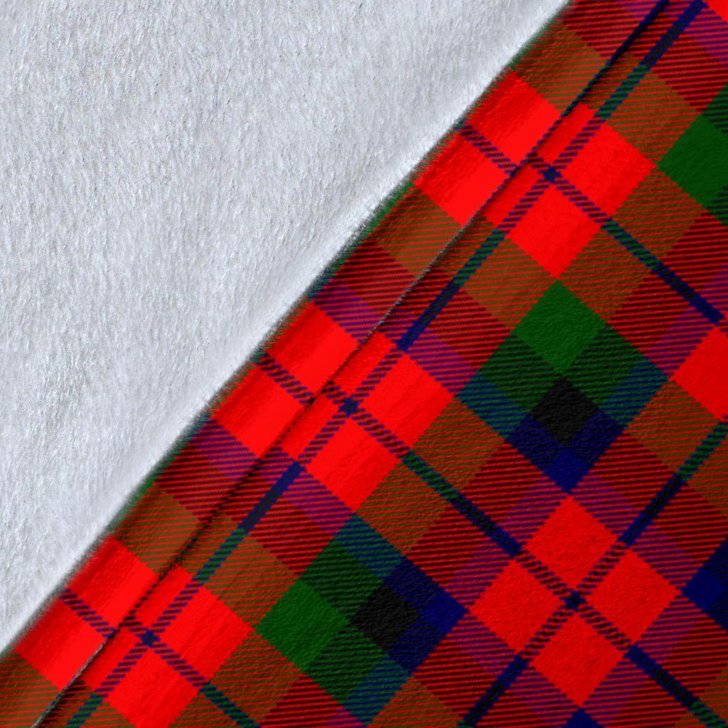 MacNaughton Modern Tartan Crest Blanket Wave Style