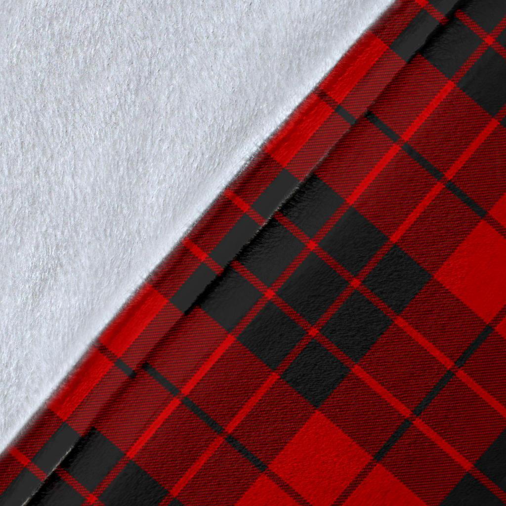 MacLeod of Raasay Tartan Crest Blanket Wave Style