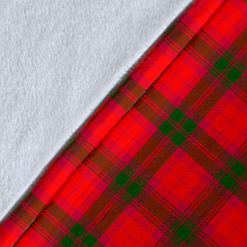 MacNab Modern Tartan Crest Blanket Wave Style