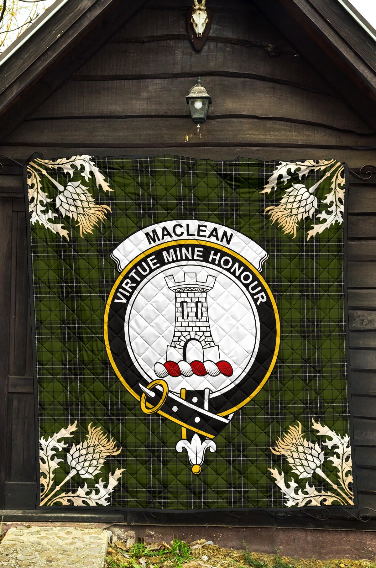 MacLean Hunting Tartan Crest Premium Quilt - Gold Thistle Style SP