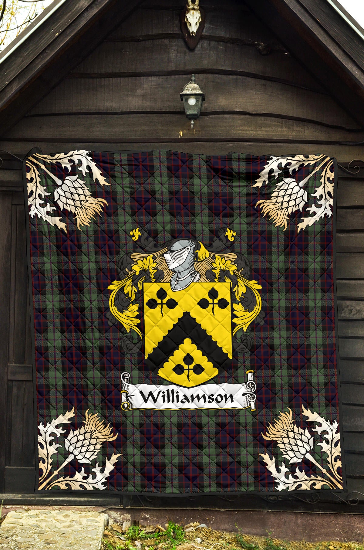 Williamson Tartan Crest Premium Quilt - Gold Thistle Style SP