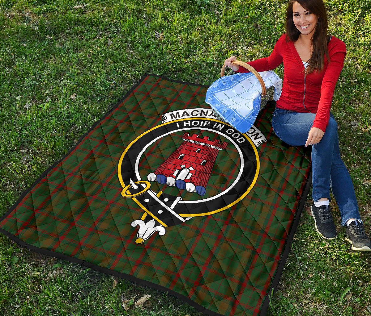 Macnaughton Hunting Tartan Crest Quilt - SP