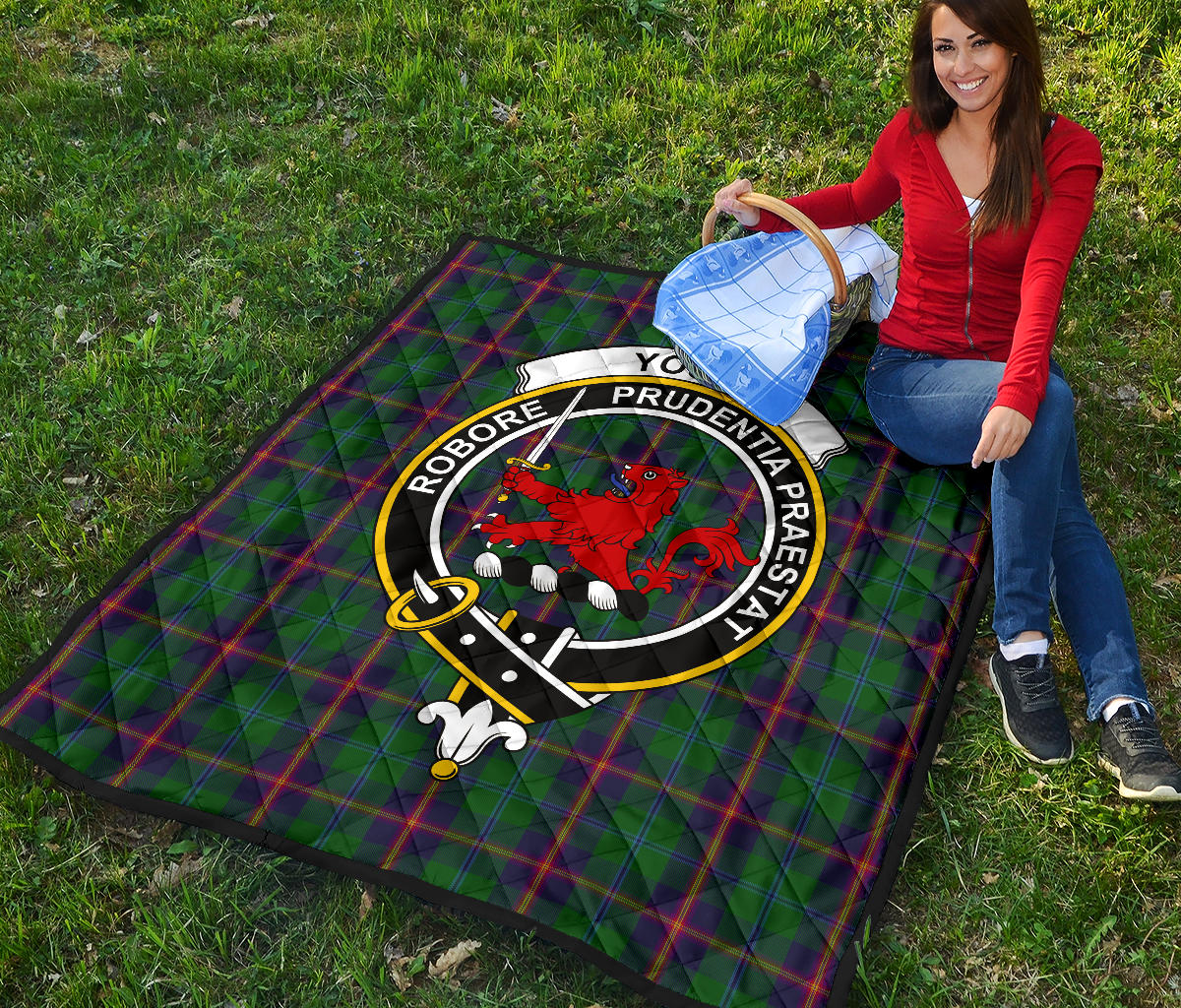 Young Tartan Crest Quilt - SP