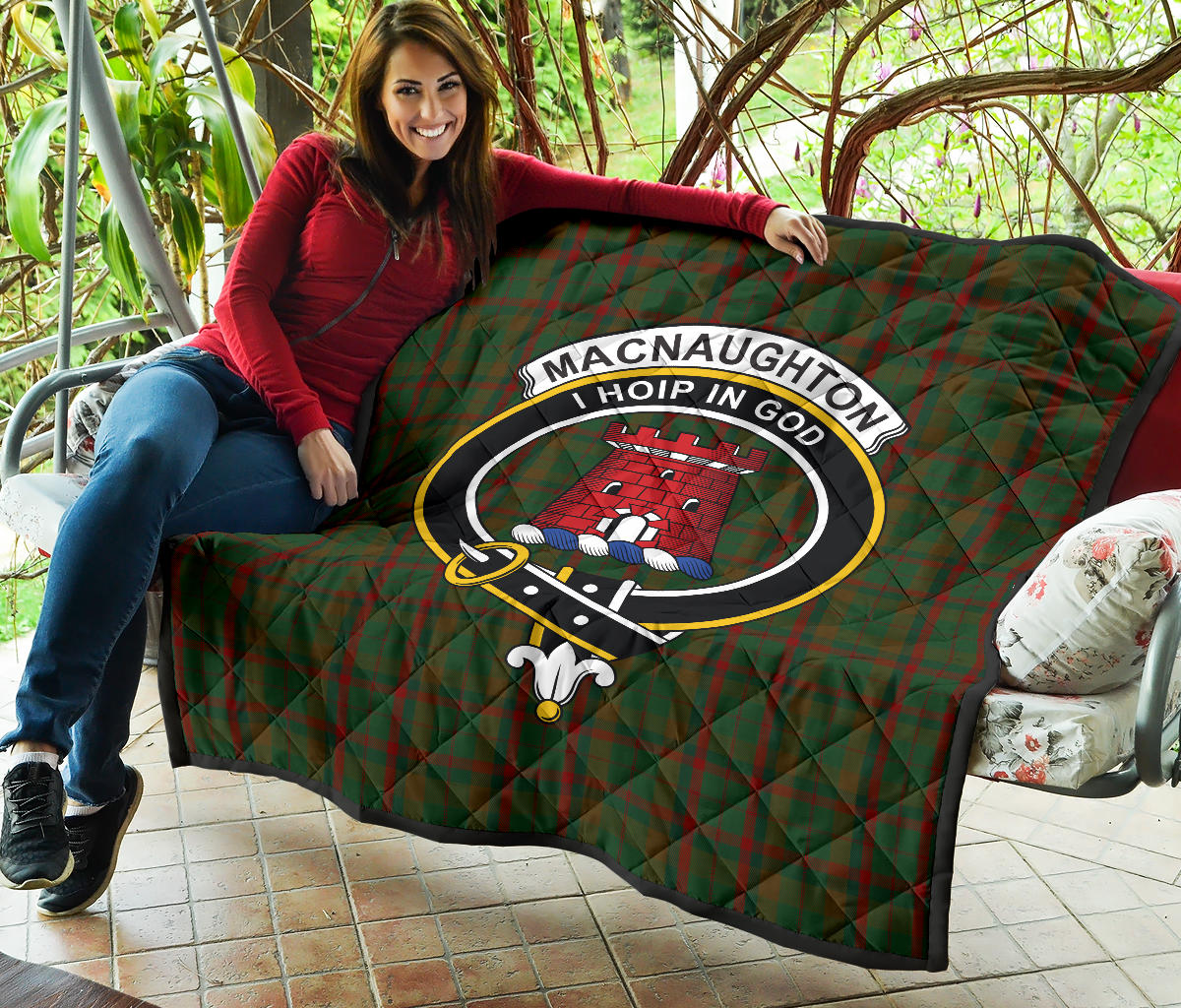 Macnaughton Hunting Tartan Crest Quilt - SP