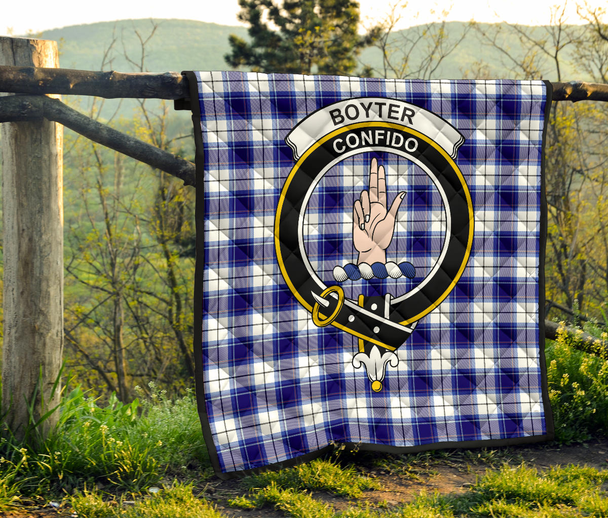 Boyter Tartan Crest Quilt - SP