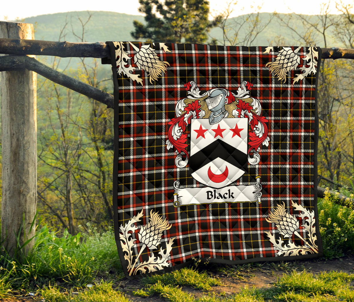 Black Tartan Crest Premium Quilt - Gold Thistle Style SP